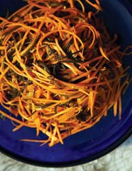 Carrot and Sea Spaghetti Salad